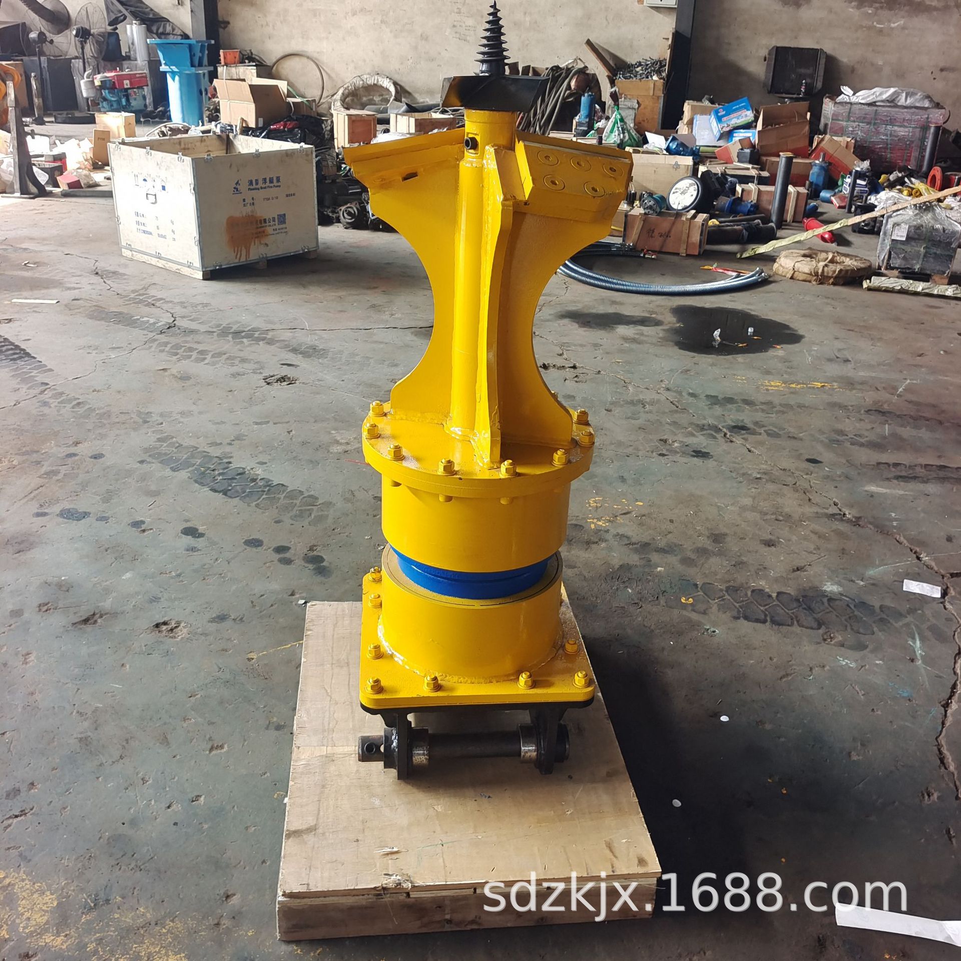 Zhongkai Supplies Small Hydraulic Tree Root Drills, Deep Digging Rigs for Tree Trunk Removal, and Hydraulic Tree Root Milling Drills