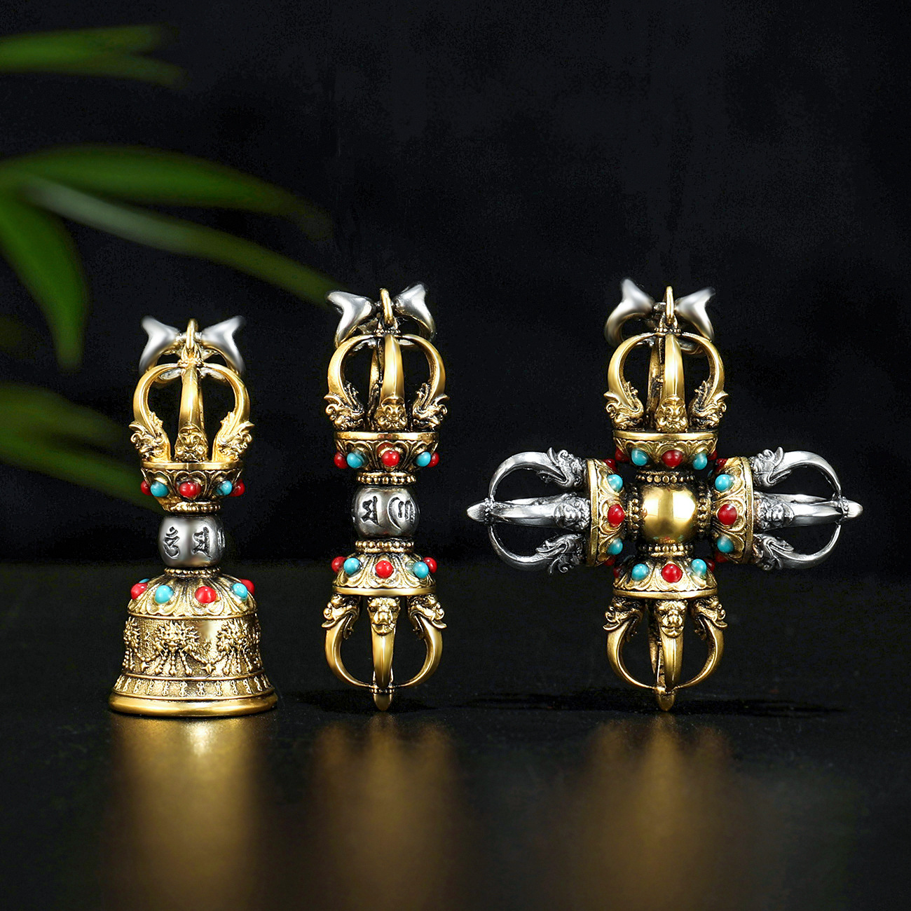 Brass Five-strand Magic Pestle Diamond Pestle Pendant for Men and Women Personality Couple Portable Rotatable Pendant Safety Accessories Pendant