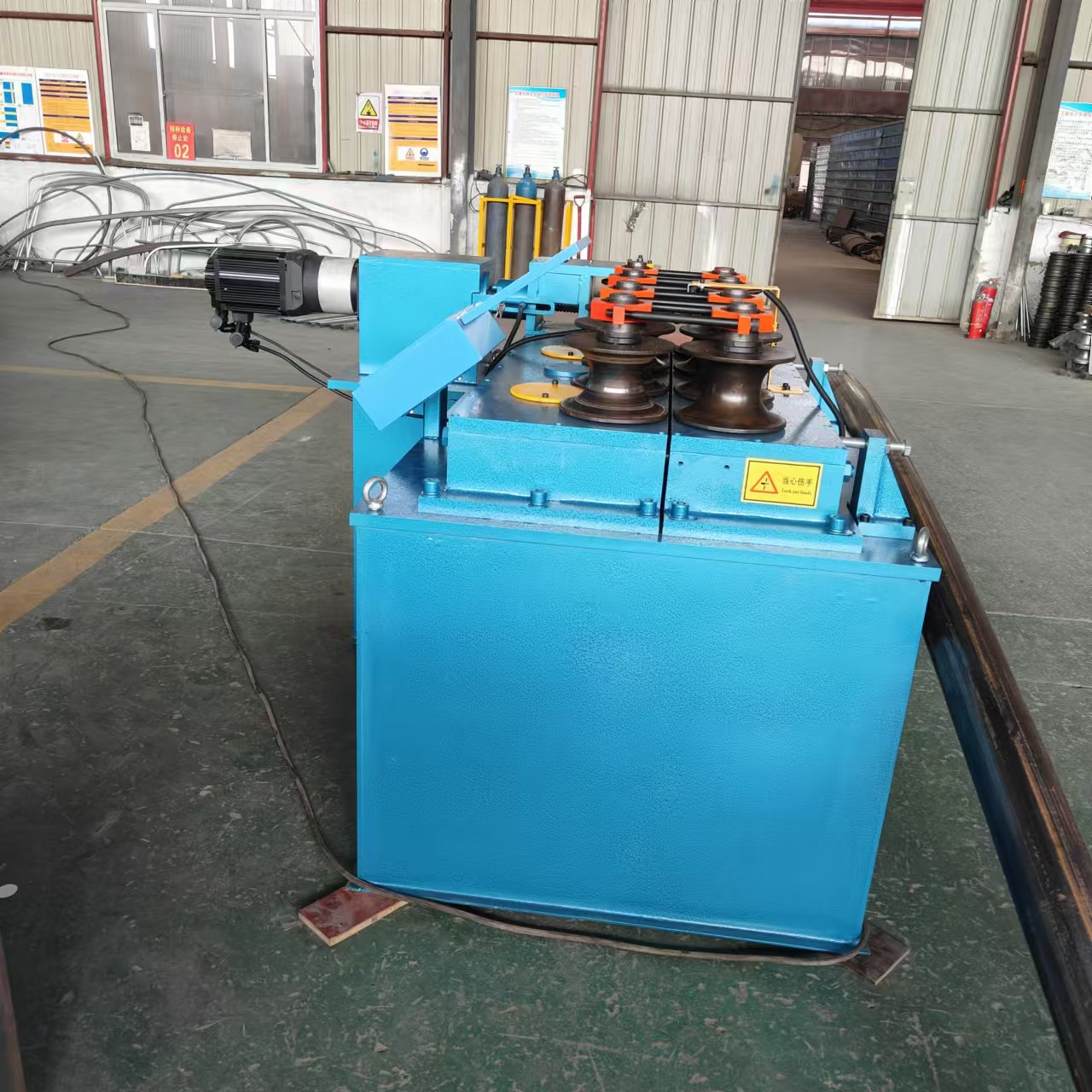 Nine-Wheel Cnc Pipe Bending Machine, Round Pipe Arc Bending Machine, Breeding Shed Bending Machine, Color Steel Bending Machine