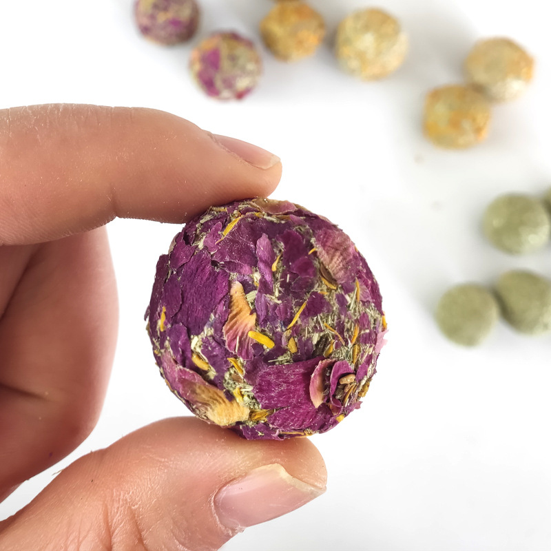 Rabbit Molar Mixed Grass Ball Totoro Alfalfa Flower Cake Dutch Pig Hamster Supplies Rabbit Molar Toy Snacks