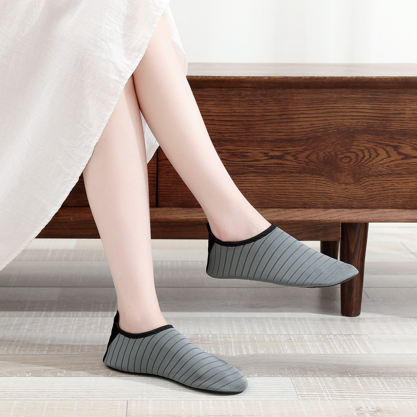 Indoor Fitness Shoes Men and Women Training Non-slip Yoga Shoes Rope Skipping Shoes Dance Shoes Treadmill Sports Children's Shoes Foreign Trade