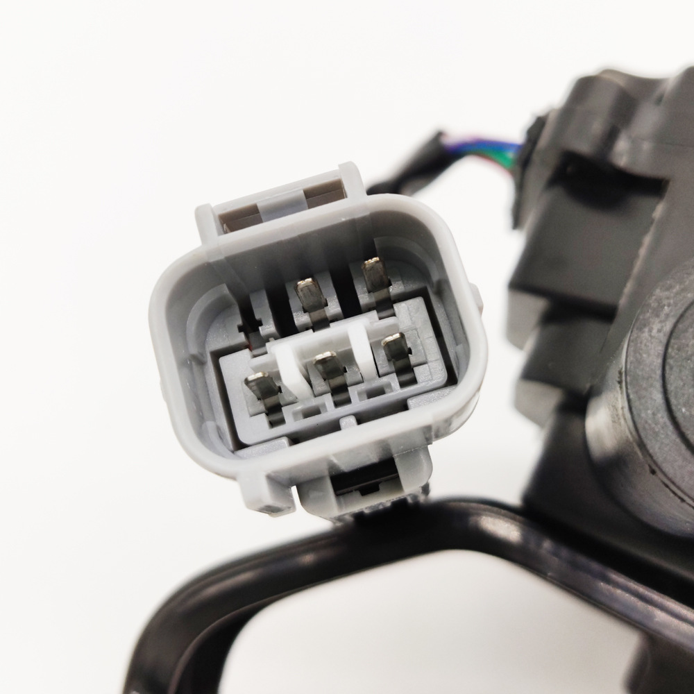 Suitable for Toyota Prius cooling electronic water valve assembly electronic auxiliary water pump 16670-21010