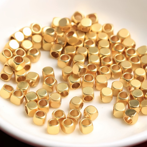 18K золотые кубики сахара, аксессуары Au750, квадратные промежуточные бусины