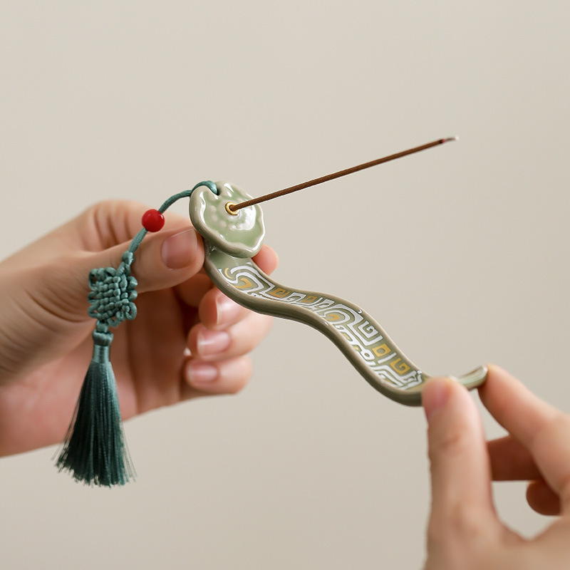 Ruyi line incense insert gift box ceramic incense holder incense holder Zen home incense burner incense dispenser ornaments hand gifts