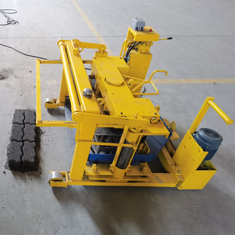 Hollow Building Block Forming Machine Large Mobile Walking Type Hydraulic Concrete Brick Press Cement Pavement Brick Making Machine