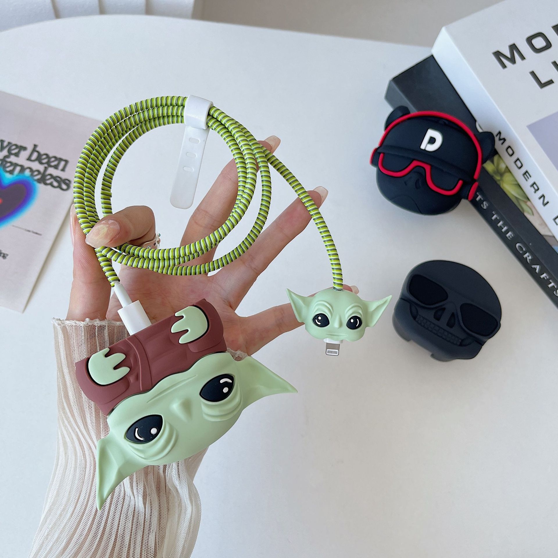 2024 new cartoon British rules 20W fast charging head protective cover for Apple 20WPD charger folding three-plug