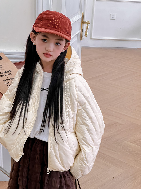 New Autumn and Winter Children's down Jacket, 90% Down, Ribbed Style, Hooded, Unisex Children's Clothing, Korean Design, down Warm Coat