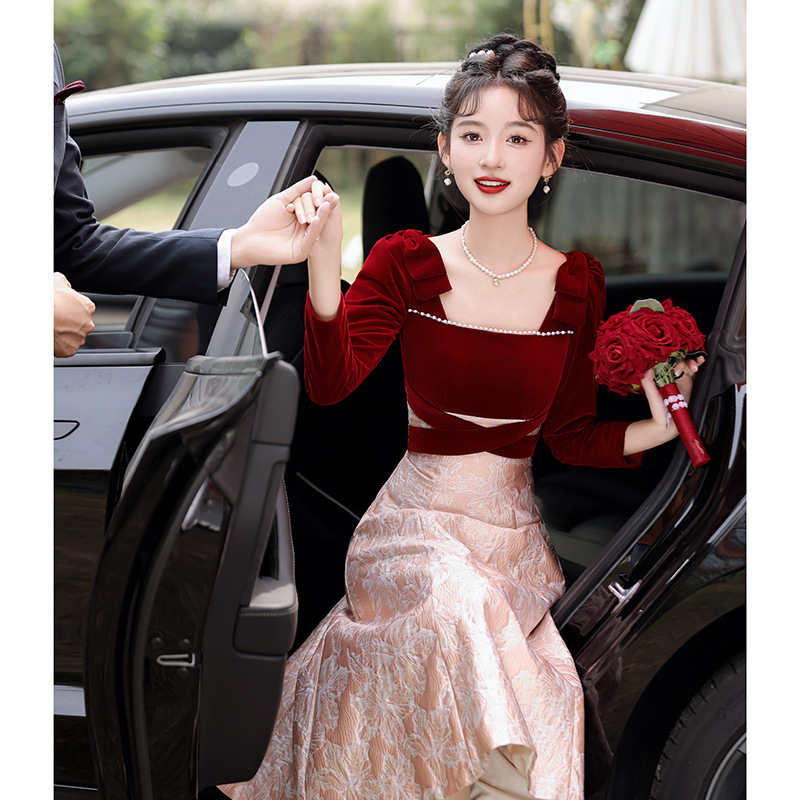 Платье для тостов, свадебная темпераментная невеста, квадратный вырез, маленькое платье для помолвки, повседневная одежда, 2025, новая весна и осень