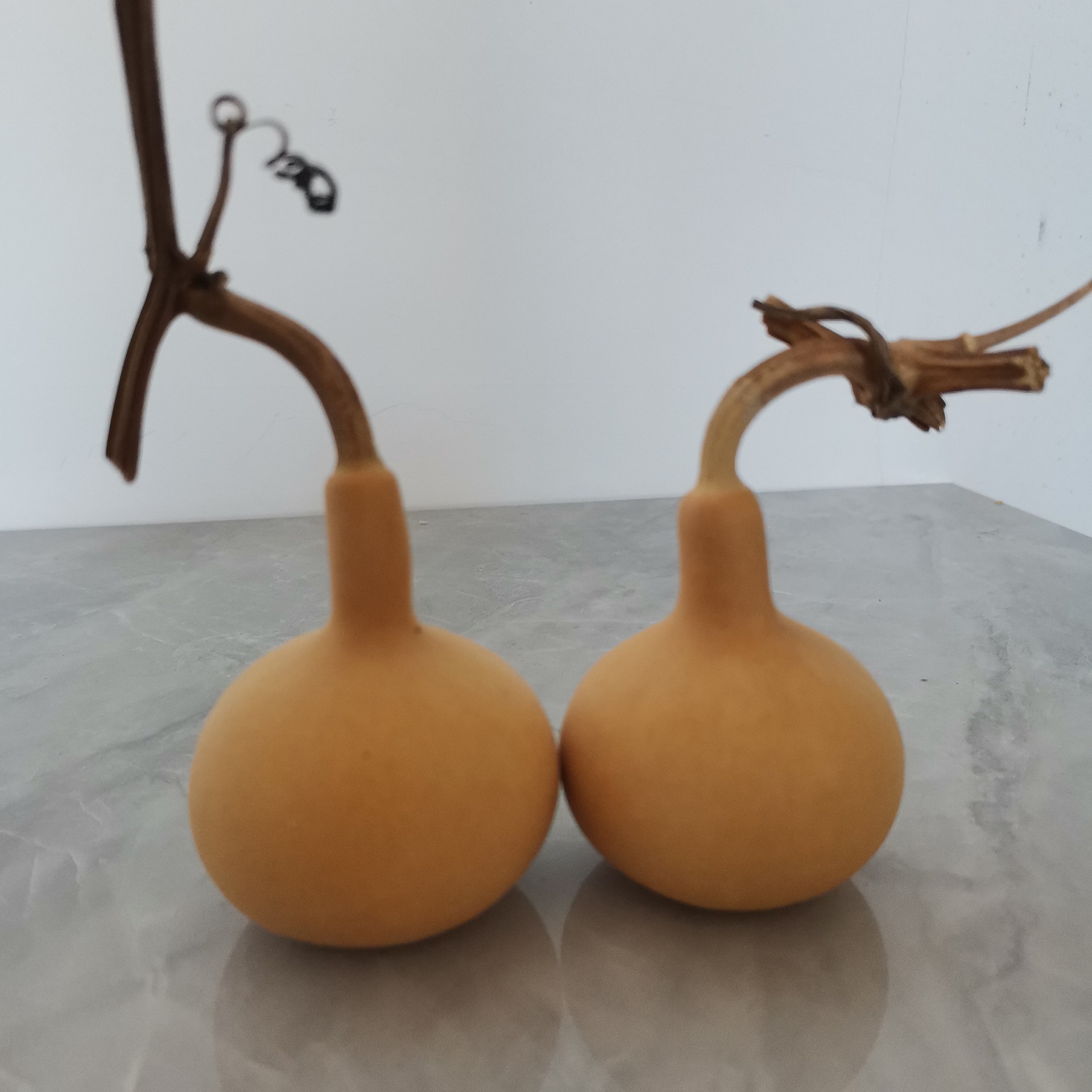 2025 New Hand-Twisted Small Gourd with Garlic Handle, Gourd Handle for Playing with Grass Gold, Business Gift