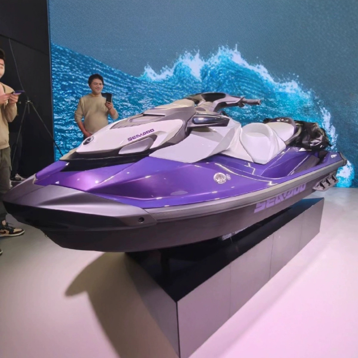 Bombardier Sea-Doo Gtl Se 170 Double Water Entertainment Motorcycle Speedboat Midnight Purple