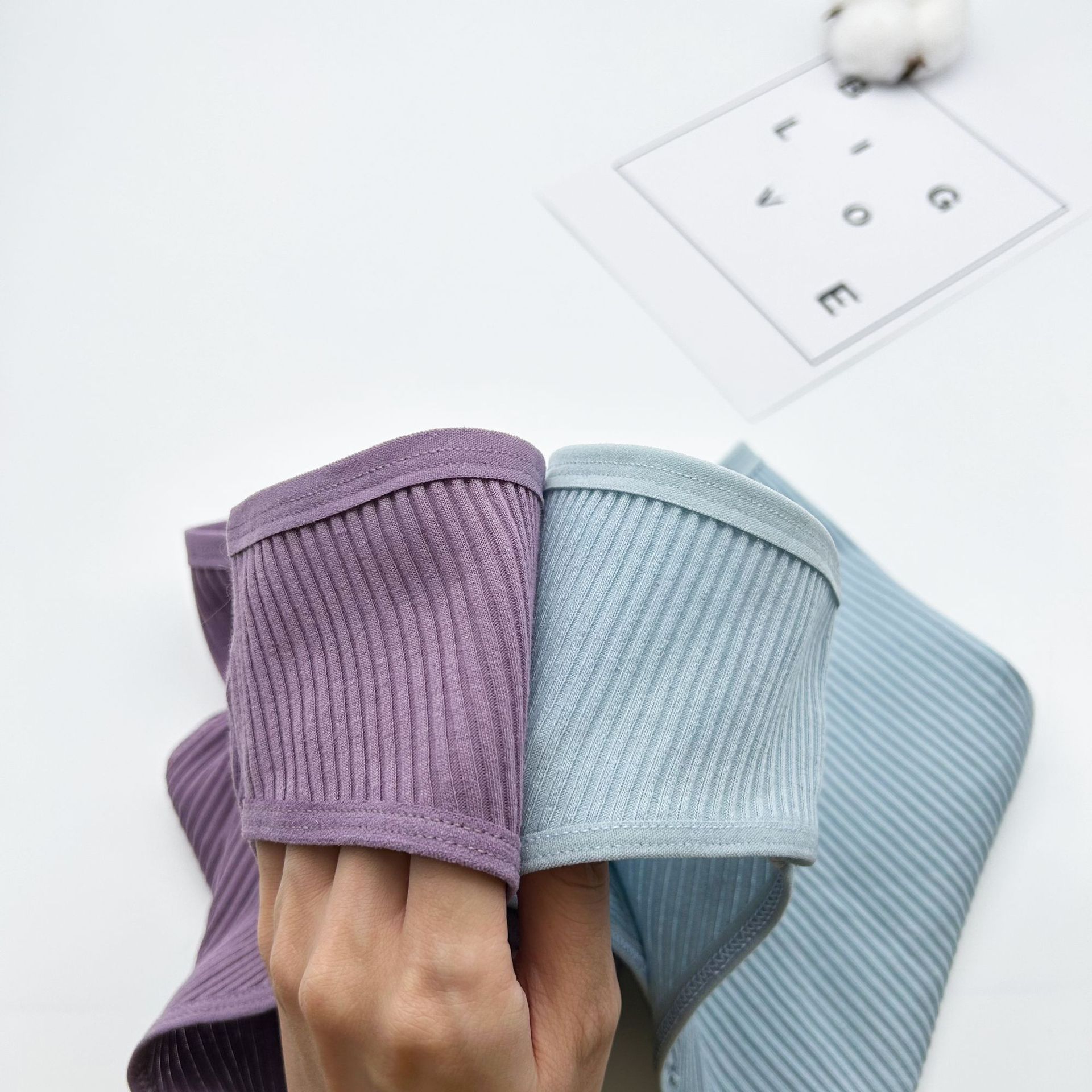 Cross-border cotton thread breathable ladies underwear vertical stripe texture cotton waist wholesale briefs bottoms women