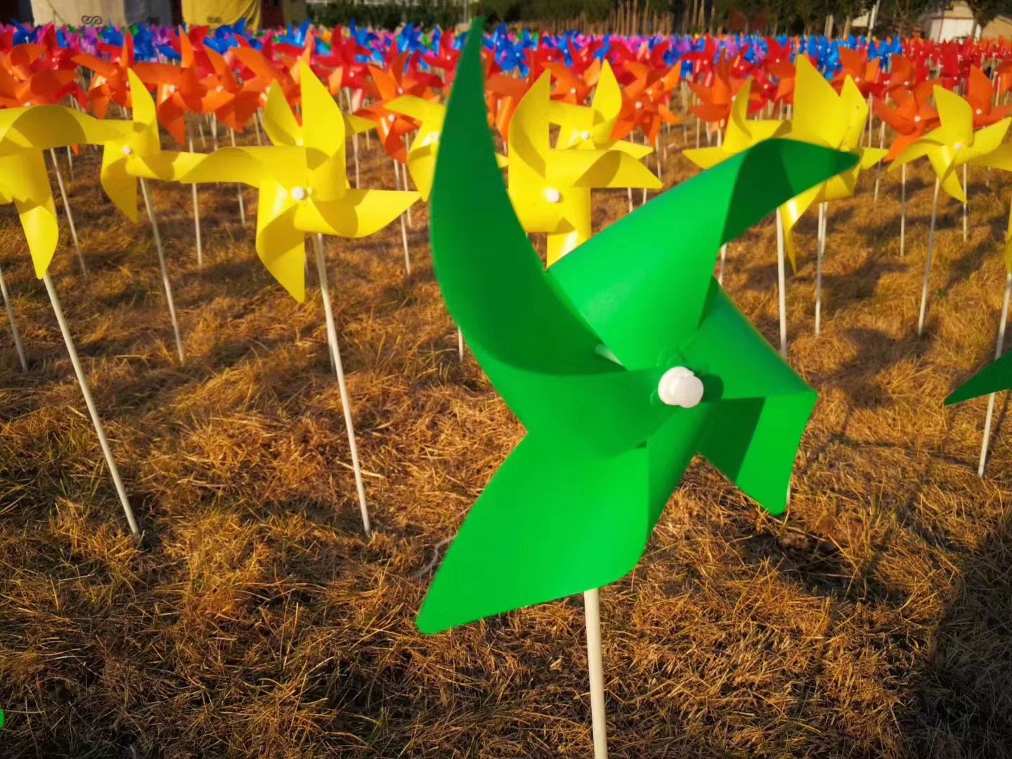 Scenic Spot Outdoor Corridor Plastic Windmill Wedding Kindergarten Decoration String Hanging Kidsren's Small Windmill Spot Wholesale