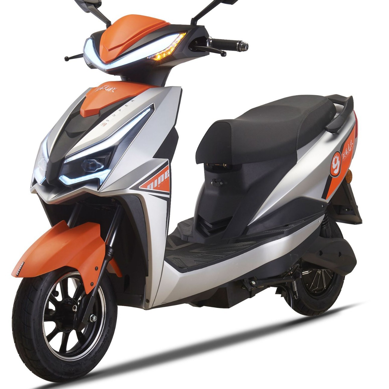 Cross-border electric motorcycle high-speed pedal battery car electric car long endurance take-out electric motorcycle electric car manufacturer