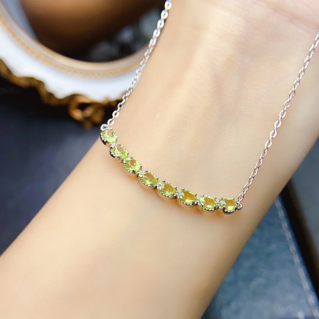 New natural olivine necklace S925 silver inlaid main stone 3*4mm Joker net red explosions women's jewelry wholesale