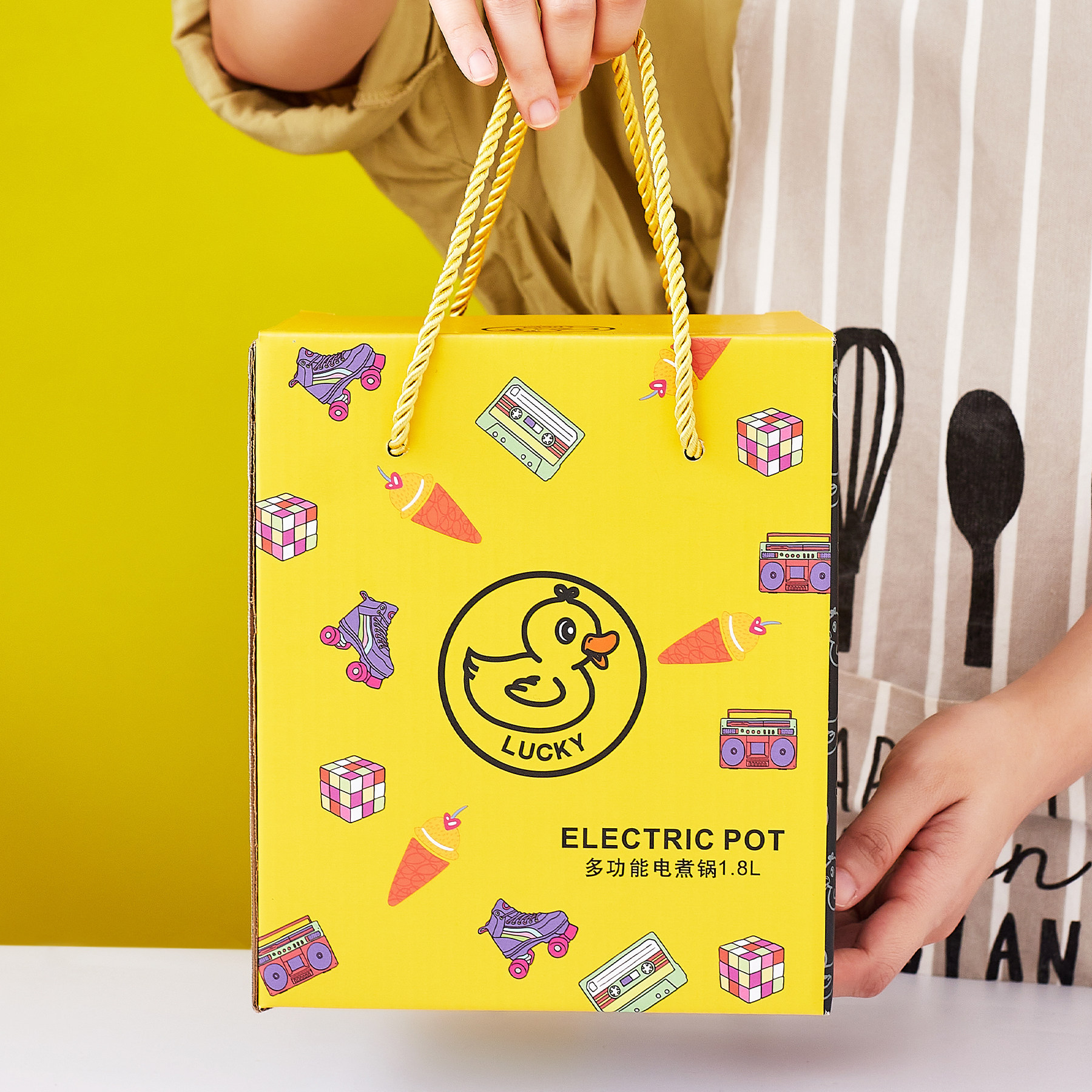 Yellow Duck Electric Cooking Pot Electric Wok Non-stick Cooking Pot Opening Gift Household Small Electric Pot Accompanying Gift Batch