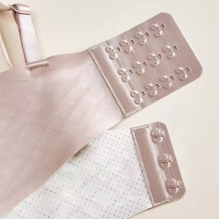 1081 Glow Cloth Satin Three-Dimensional Half Cup Underwear No Steel Ring Zero Sense Skin-Friendly Stable No-Mark Side Gathering Bra