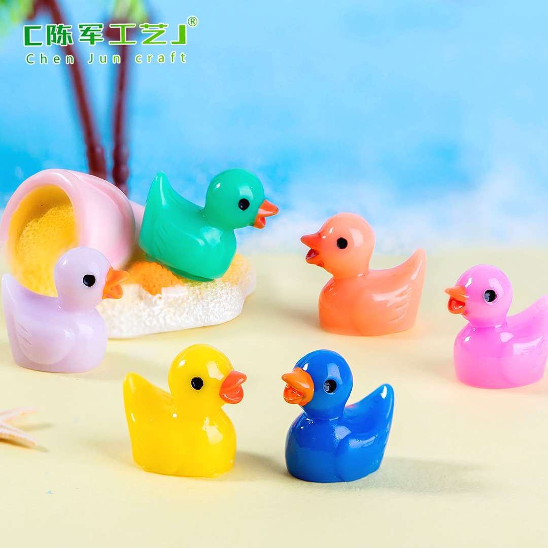 Little Yellow Duck Doll Pendant Moss Micro Landscape Miniature Ornaments Creative Decoration Accessories Resin Crafts