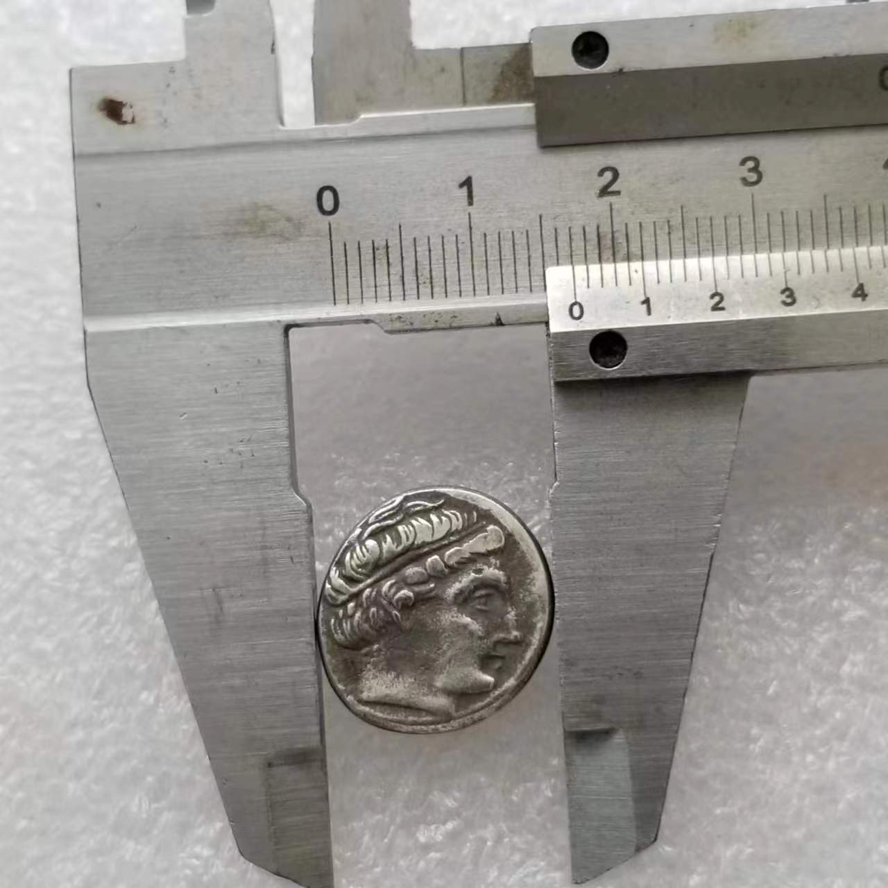 Antique Crafts Ancient Greek Brass Silver-Plated Old Silver Dollar Commemorative Coins # 4650