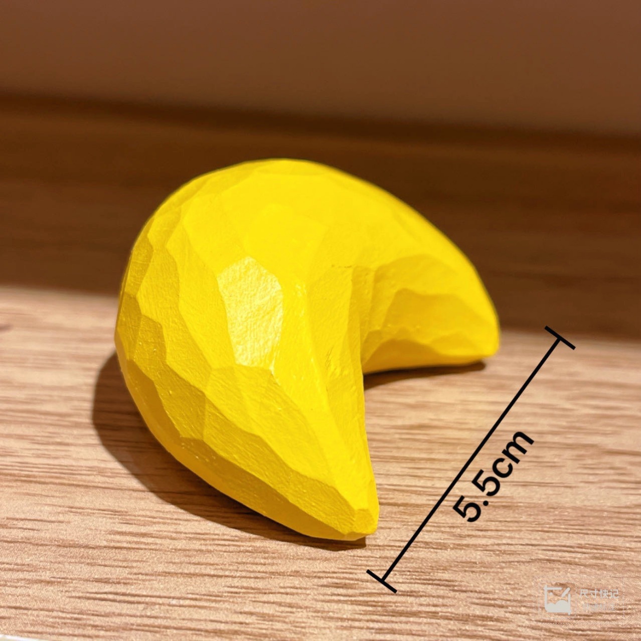 Give Her a Small Moon Wood Carving, Small Moon Wood Carving Gift, Hand-Carved Wood Carving Birthday Gift, New Hot-Selling