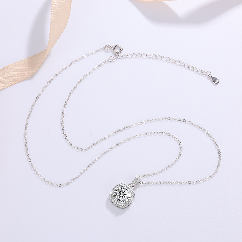 Cross-border Hot S925 Silver Mosan Diamond 1 karat Square Bag Women's Necklace Pendant Clavicle Chain Shake Tone Live Same