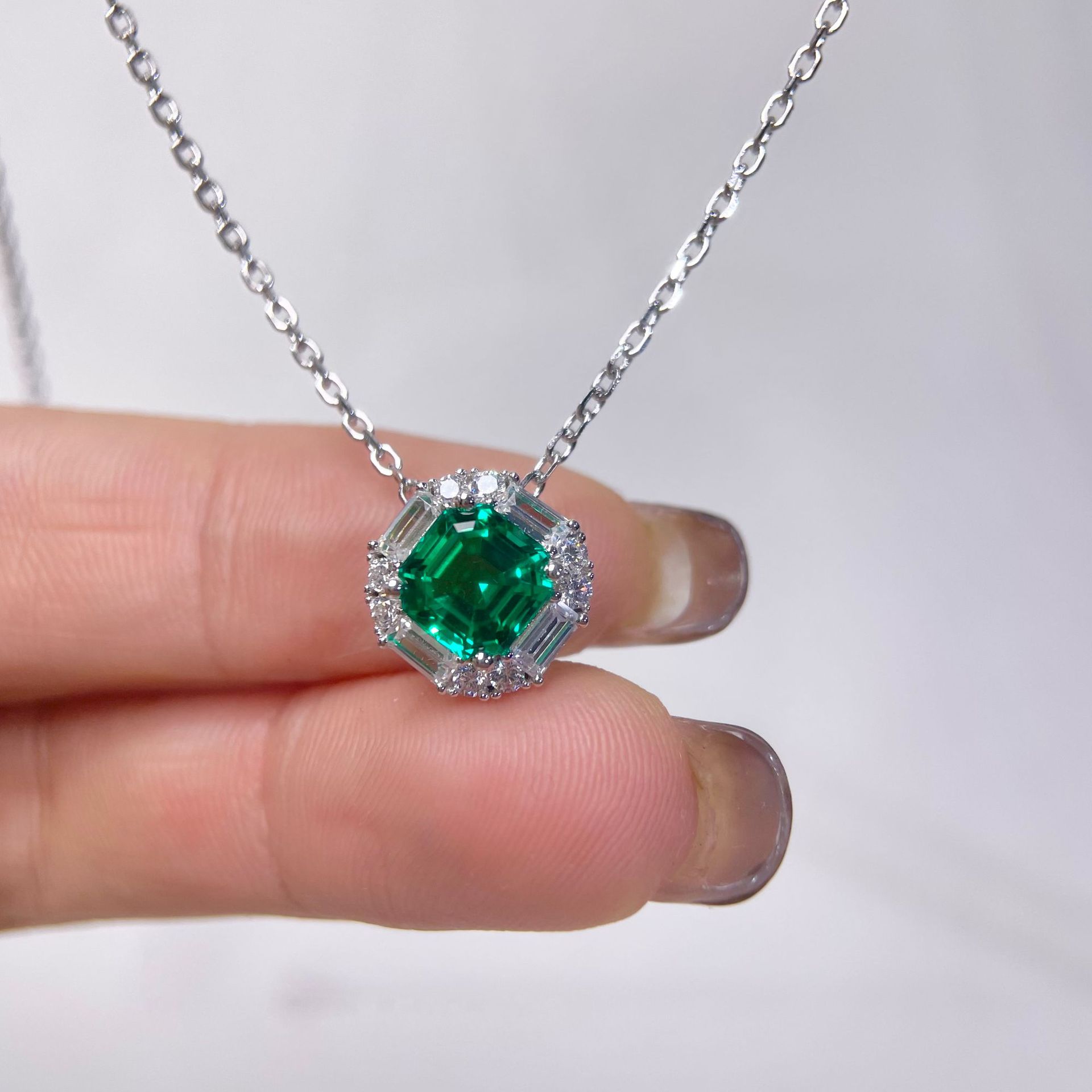 Ожерелье из культивированного изумруда 2 карата, алмазный кулон с асшерским огранкой, цепочка на ключицу, модель 2025 года