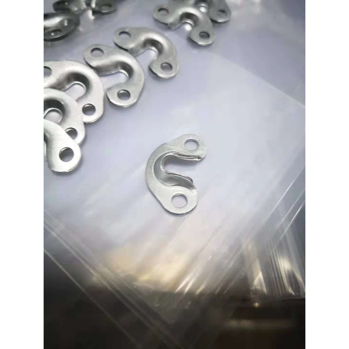 Advertising Letter Installation Hanging Code, Luminous Letter Installation Accessories, Hardware Hanging Advertising Letter Installation Hidden Hanging Price of 500 Pieces