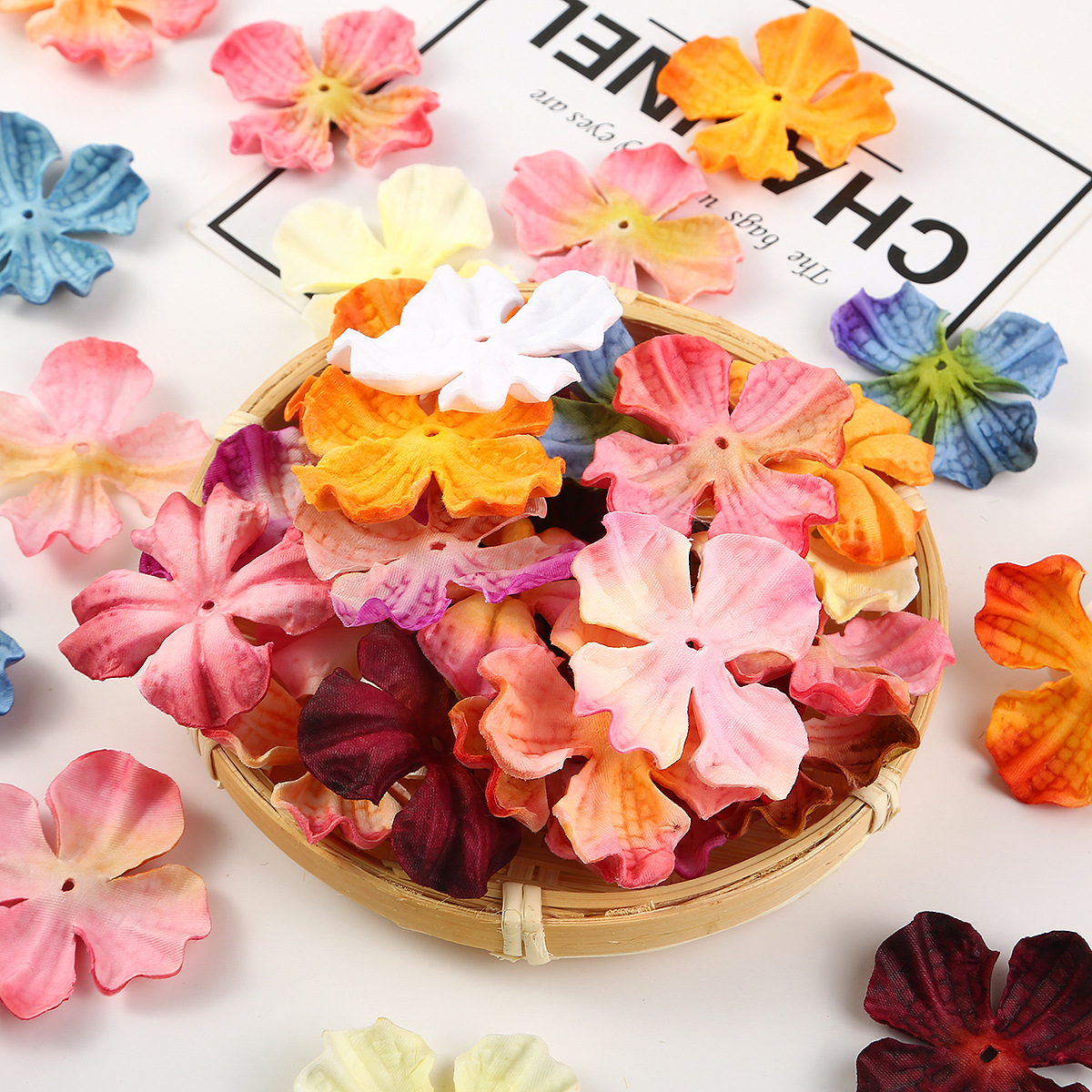 New simulation burnt edge embossed hydrangea piece compression simulation flower accessories petal clothing headdress decoration accessories