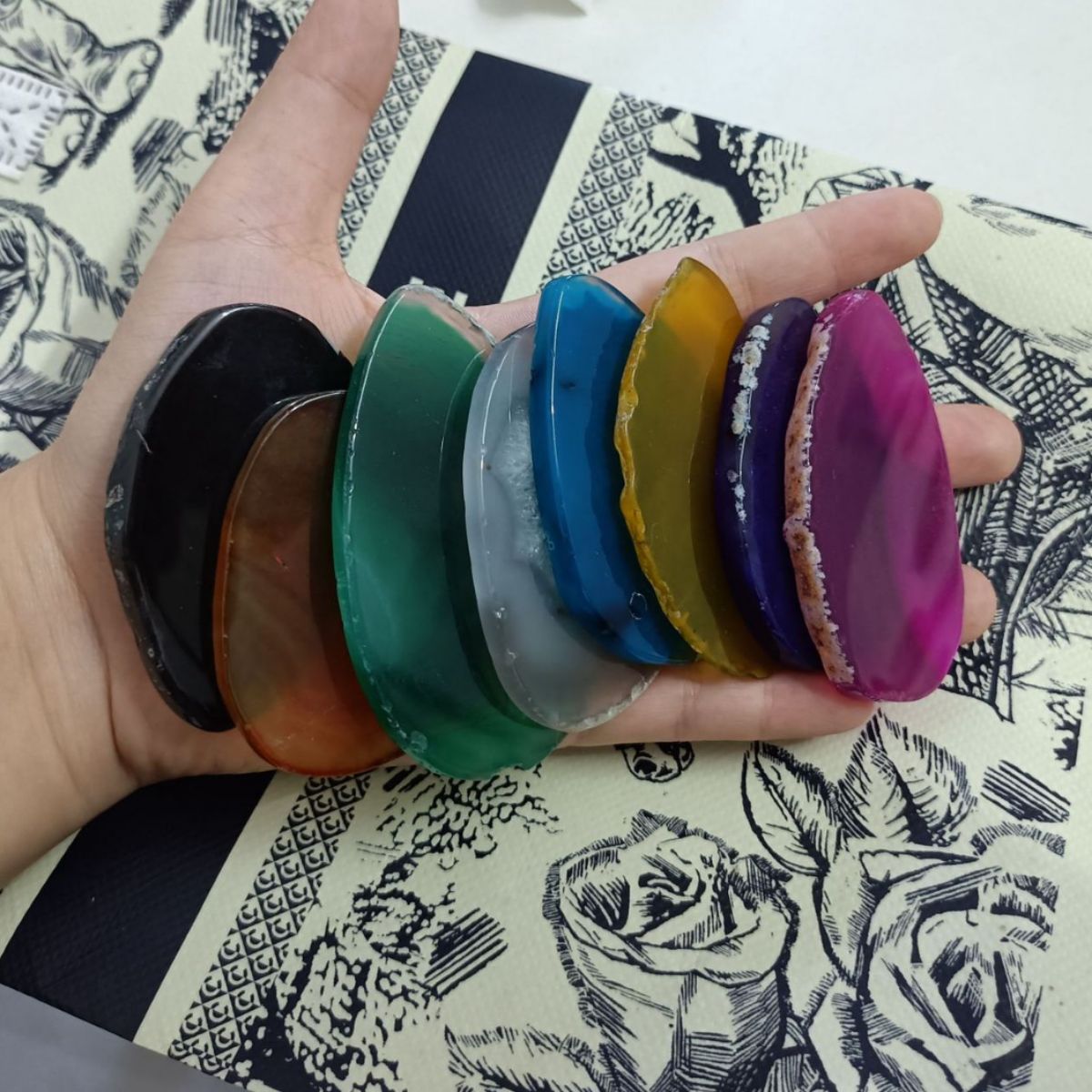 Оптовая продажа натурального агата, оригинальный камень, подставка