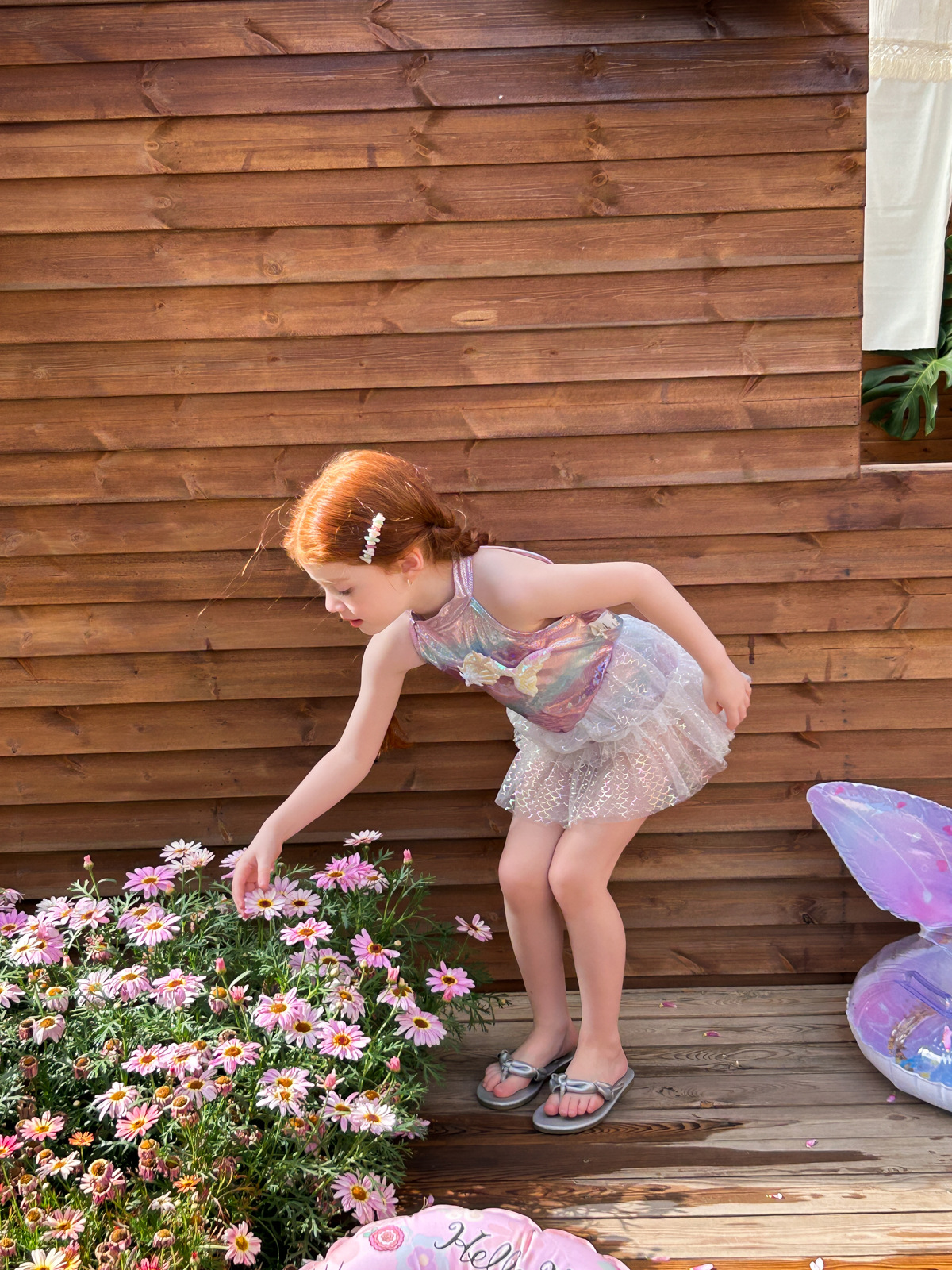 Girls 2025 New Swimsuit Summer Style Mermaid Bikini Girl Baby Mesh Kidsren's One-Piece Swimsuit