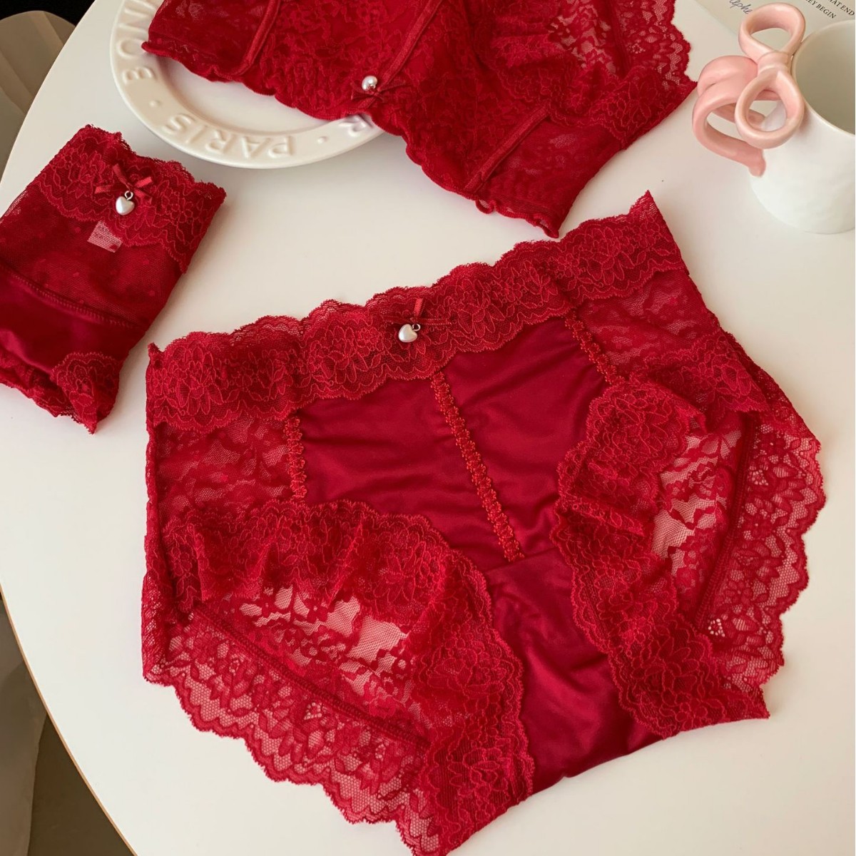 Lady's High-End Red Underwear Women's Pure Cotton Crotch 2025 New Sexy and Seductive Lace Wedding Girls Shorts