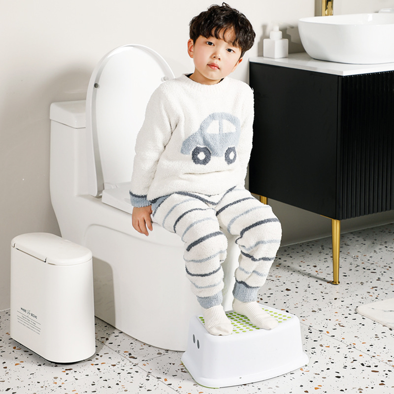 Foster Children's Anti-Slip Stool Bathroom Foot Stool Small Bench Children's Small Stool Foot Washing Stool Toilet Footstool