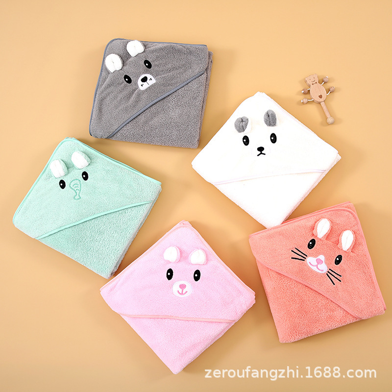Полотенце для купания из кораллового флиса класс А для детей с капюшоном впитывающее новорожденные осень и зима толстое упаковка мультяшное полотенце для купания ведро