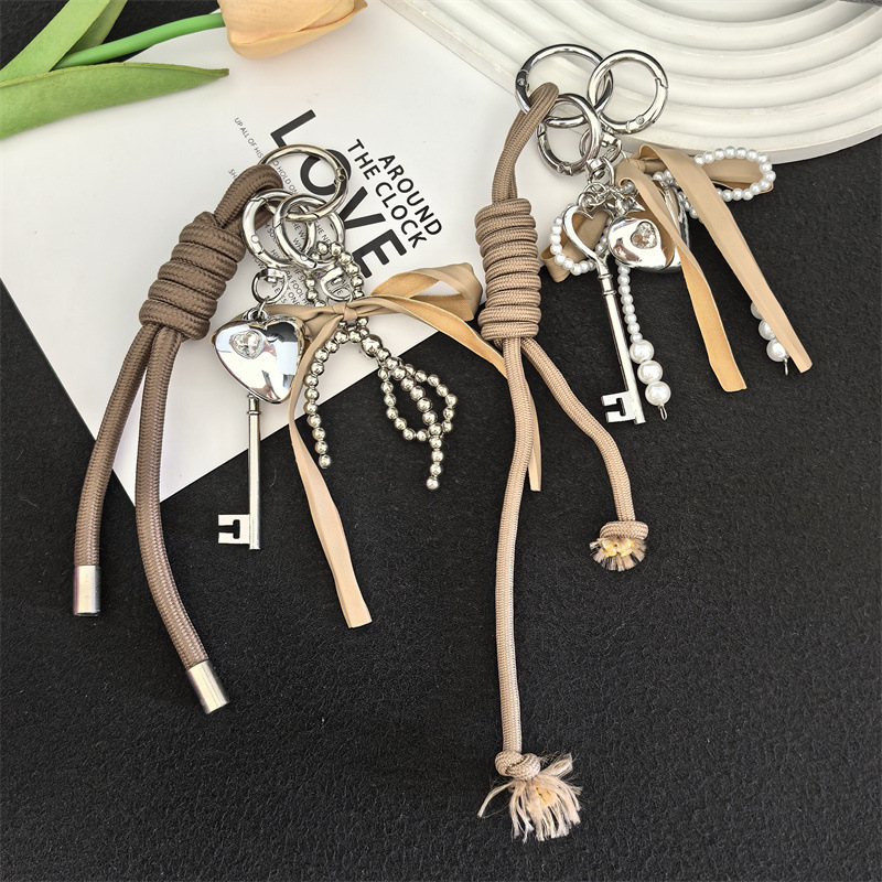 Ins New Leather Bow Heart Pendant Luggage Keychain Hanging Chain Accessories Single Buckle Tassel Pendant Accessories