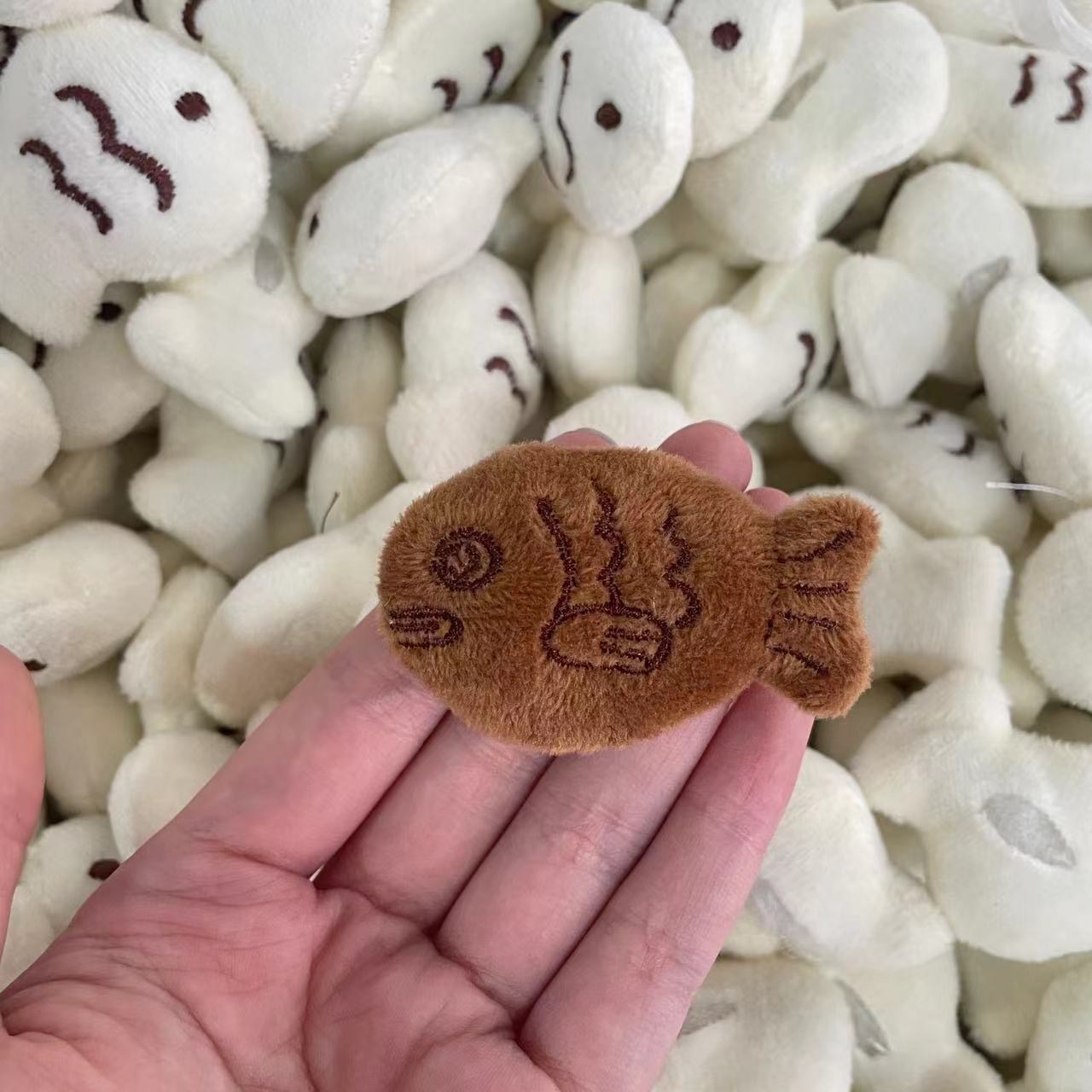 Cute Grilled Fish Brooch Accessories Accessories Bag Canvas Bag Hair Rope Rubber Band Jewelry Cotton Filling