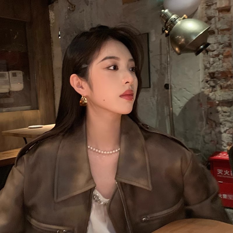 High Sense of Wisdom Autumn and Winter Maillard Retro Amber Ear Buckle Women's High Sense Elegant Ear Ring Earrings Women's Earrings Earrings