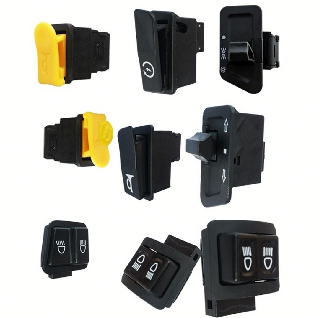 Электрический мотоцикл с пятью переключателями, затемнением, звуковым сигналом, рулевым управлением, фарами и кнопкой электростартера