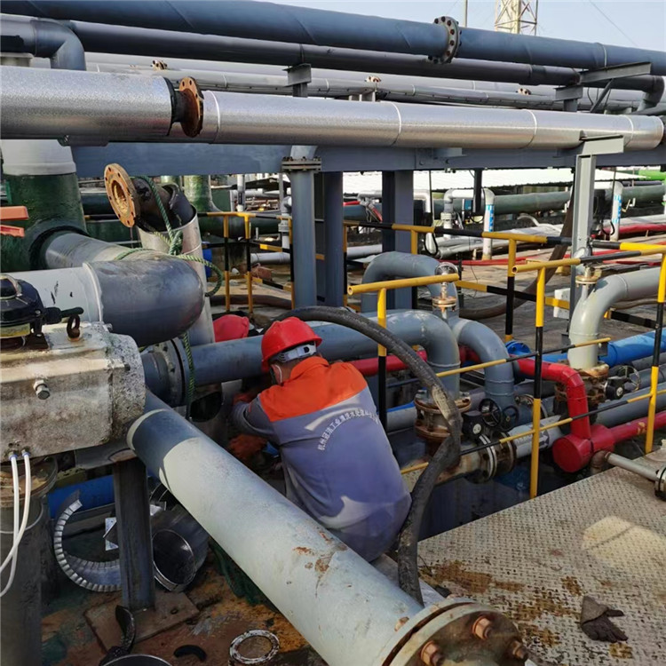 Очистка теплообменников от накипи, очистка теплообменников, компания по очистке теплообменников, удаление накипи с теплообменников