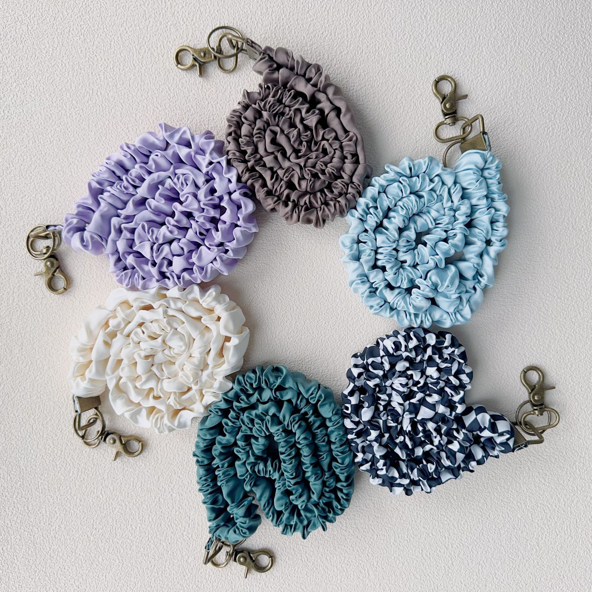 Mobile Phone Lanyard Long Neck Hanging Handmade Firm Large Intestine Pleated Fabric Mobile Phone Chain Metal Buckle Elastic Decorative Chain