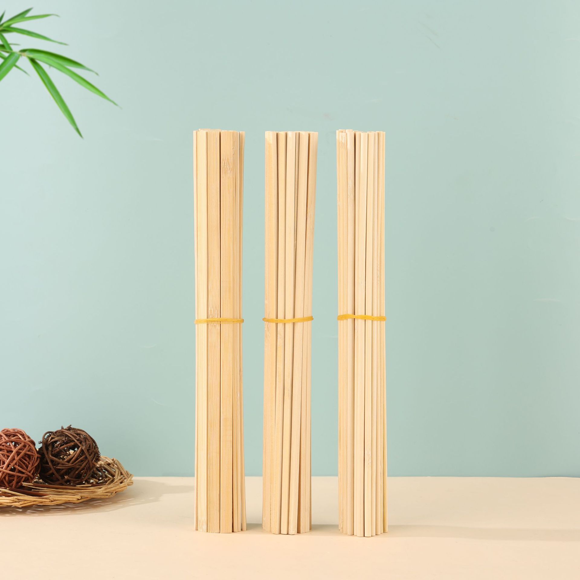 Small Package Flat Bamboo Sticks Square Bamboo Rods Carbonized DIY Crafts Bamboo Strips Bamboo Pieces Lamp Birdcage Bamboo Weaving Eco-Friendly Bamboo Products