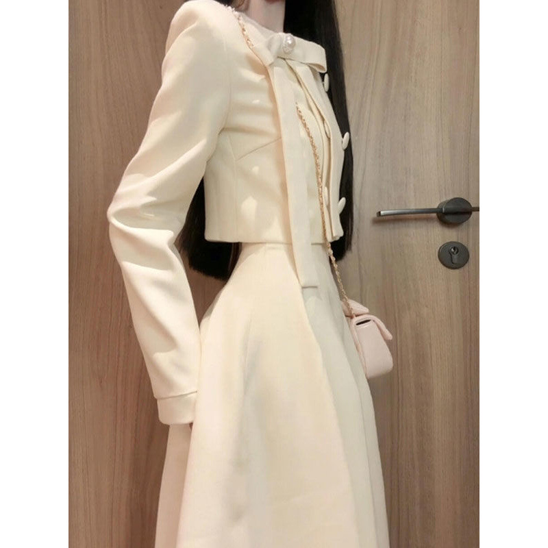 French Style Chanel Style Long-sleeved Coat suit Women's Autumn Design Bow Short Top High Waist Skirt
