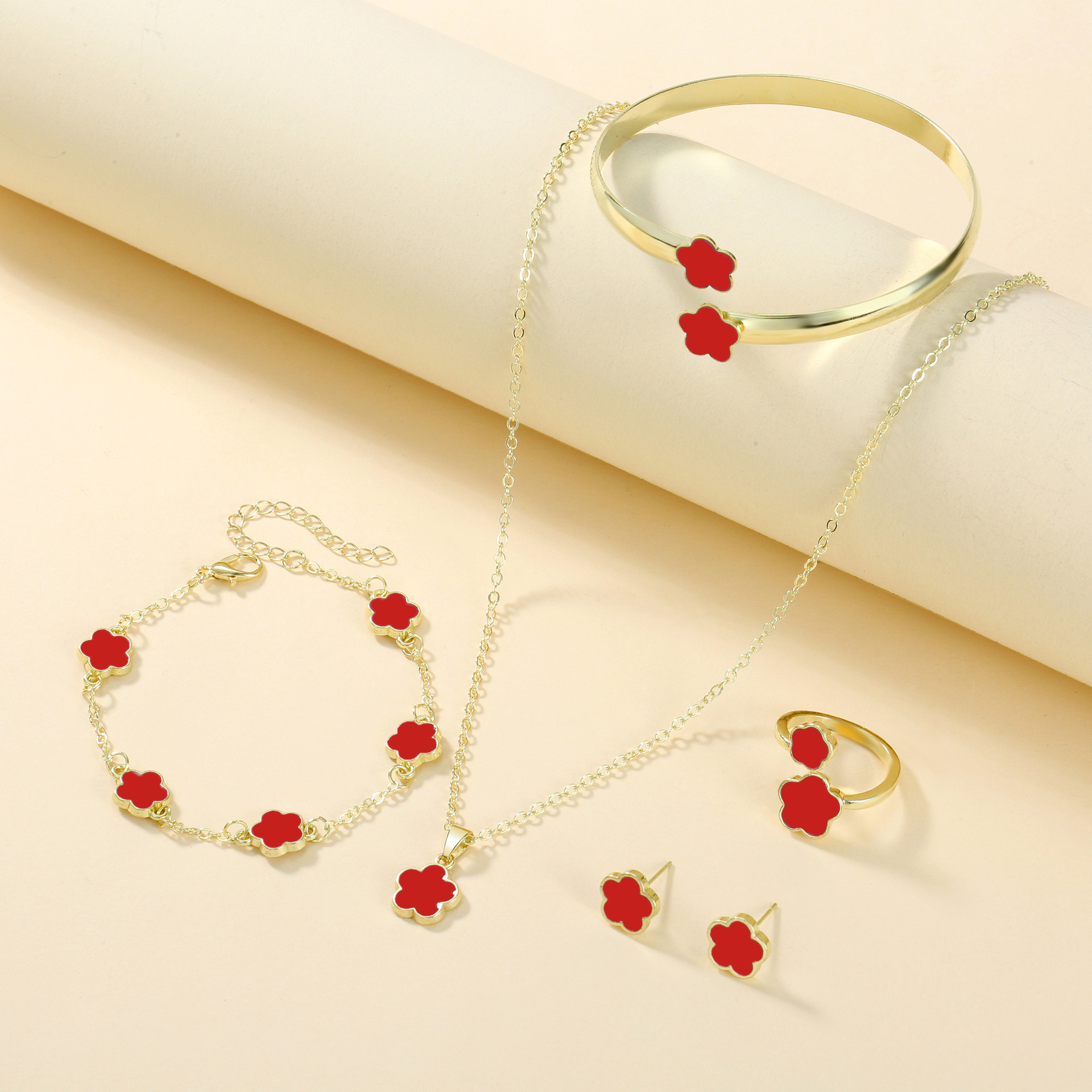 Cross-Border Hot Selling Lucky Flower Jewelry Set Acrylic Bracelet Bracelet Five-Leaf Clover Necklace Ring Earrings Wholesale for Women