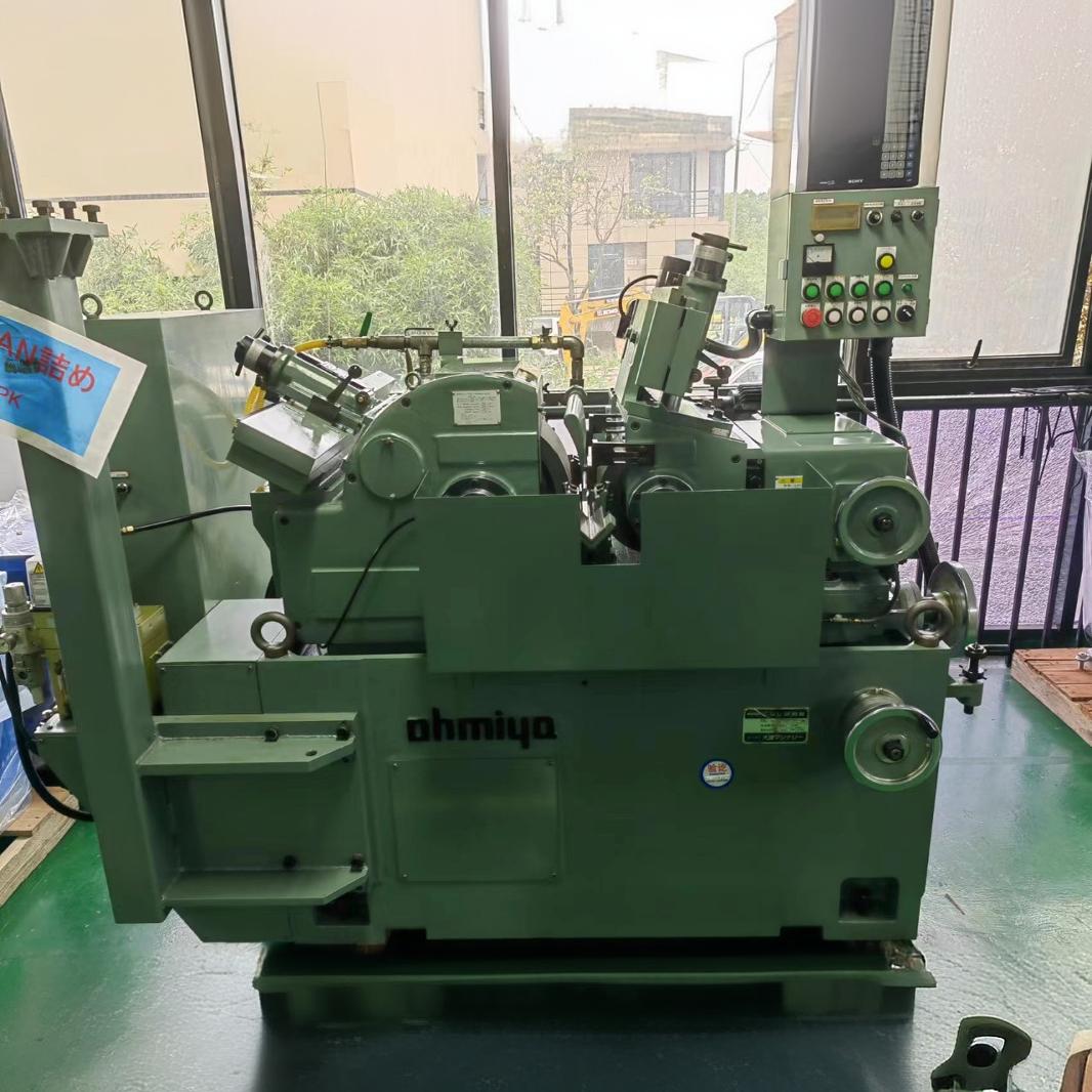 Second-hand original imported Japanese Omiya 18BR-200 high precision centreless grinder