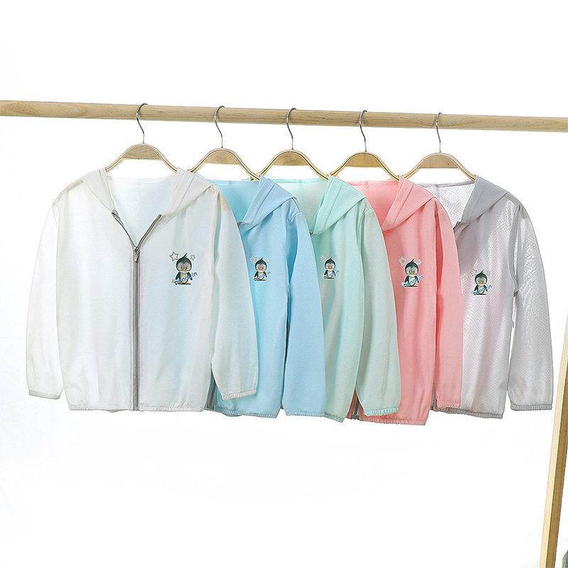 Обработка детской одежды, кастомизация, обработка одежды на заказ, выполнение внешней торговли, доступная кастомизация образцов одежды