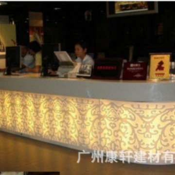 Гуанчжоу искусственный камень стойка ресепшн специальной формы, рабочий стол, бар молочного чая, ресторанный бар, лестницы торгового центра и т.д.
