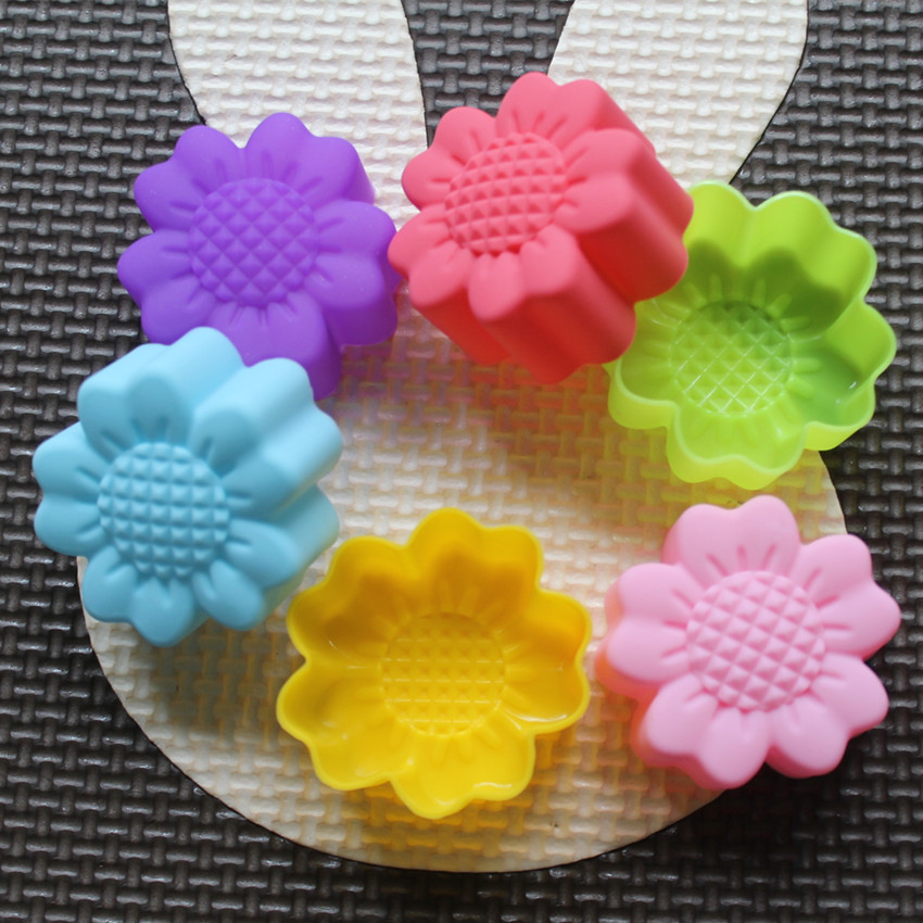 Factory Direct supply a variety of 5cm silicone mold love flower rose Daisy jelly mold mold