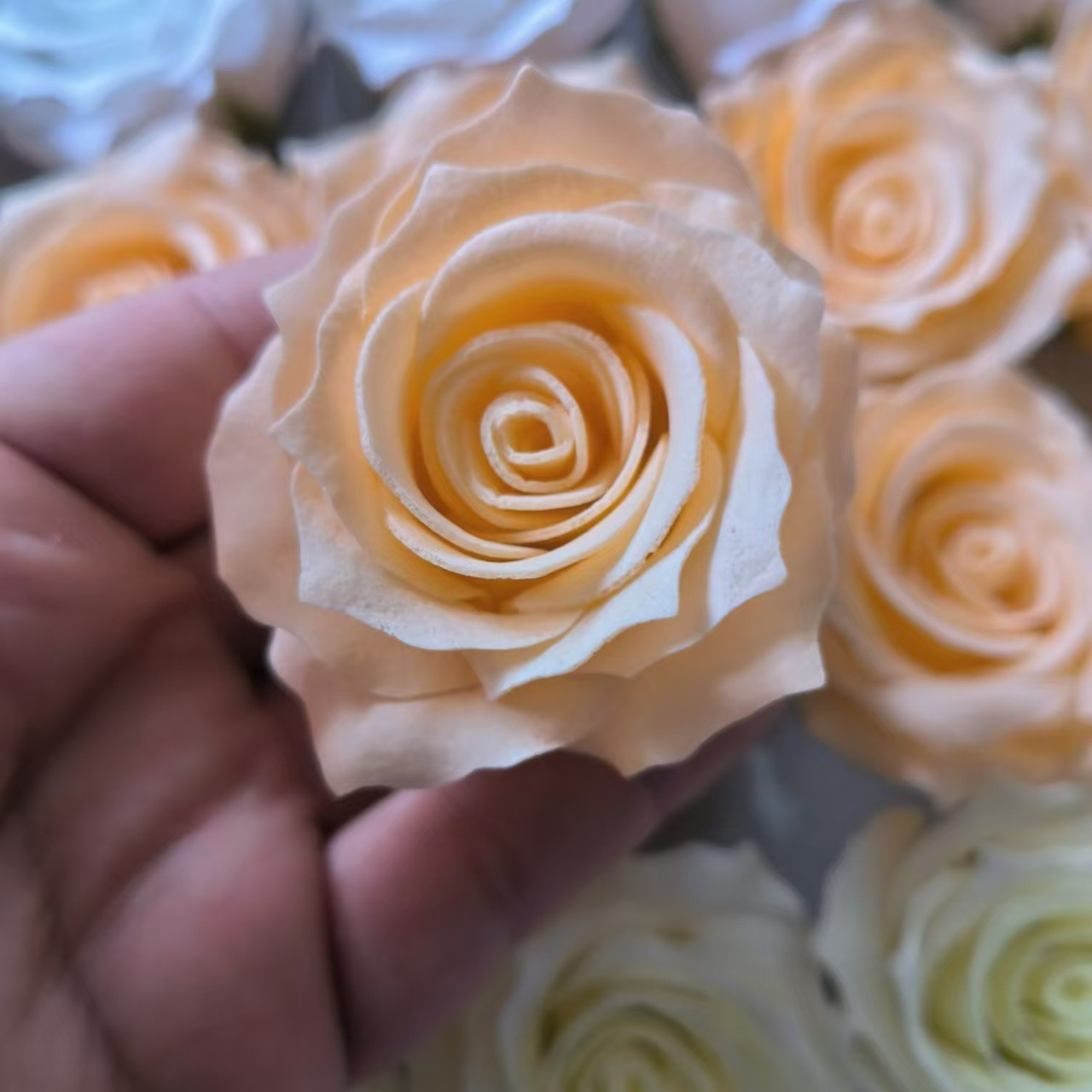 2025 New Manta Roll Core Roselle Soap Flower Wave Curled Soap Flower Everlasting Bouquet Gift Box Everlasting Flower