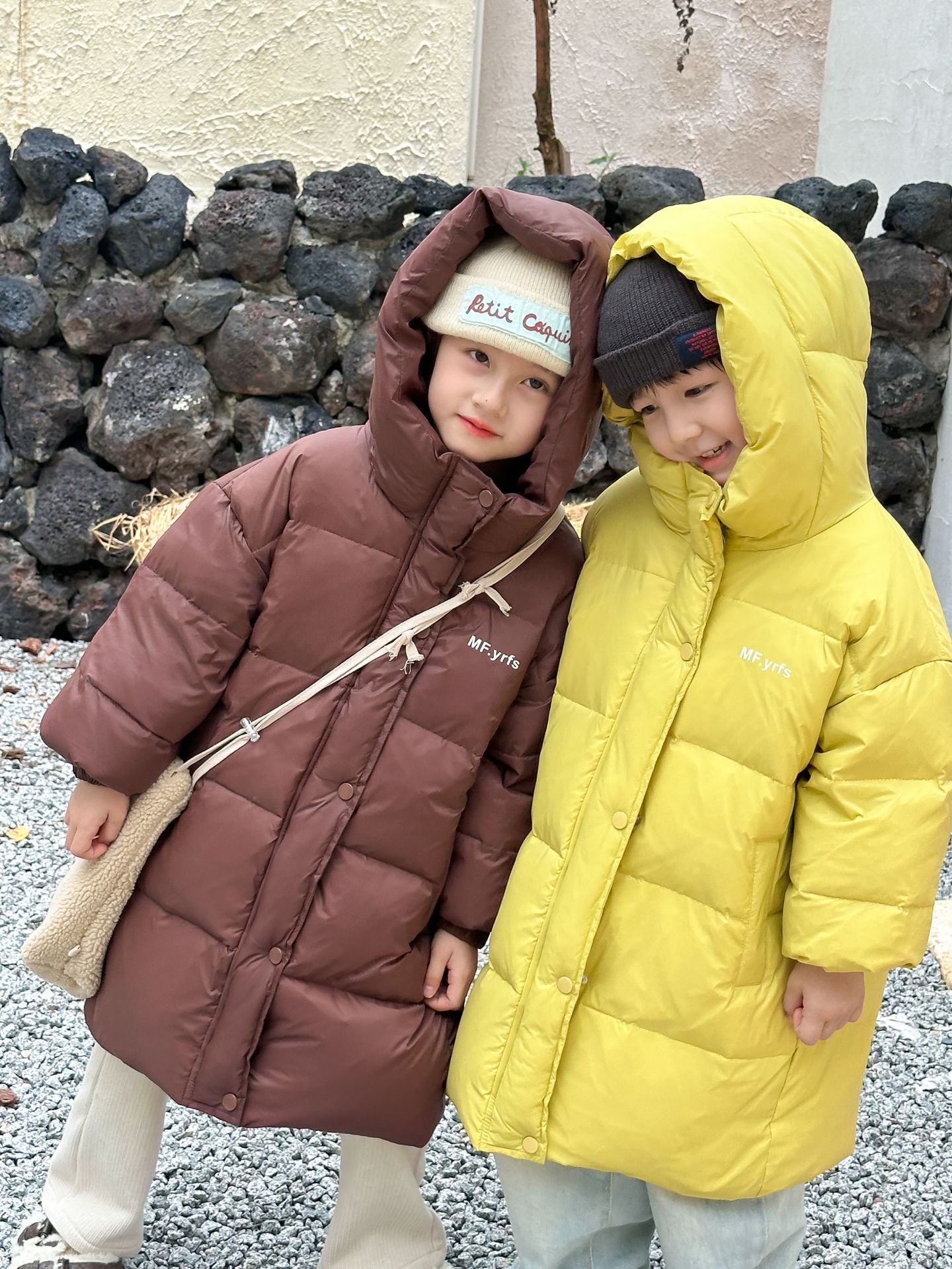 Зимняя куртка средней длины для детей, утолщенная куртка до колен из белого утиного пуха, свободный корейский стиль для больших детей