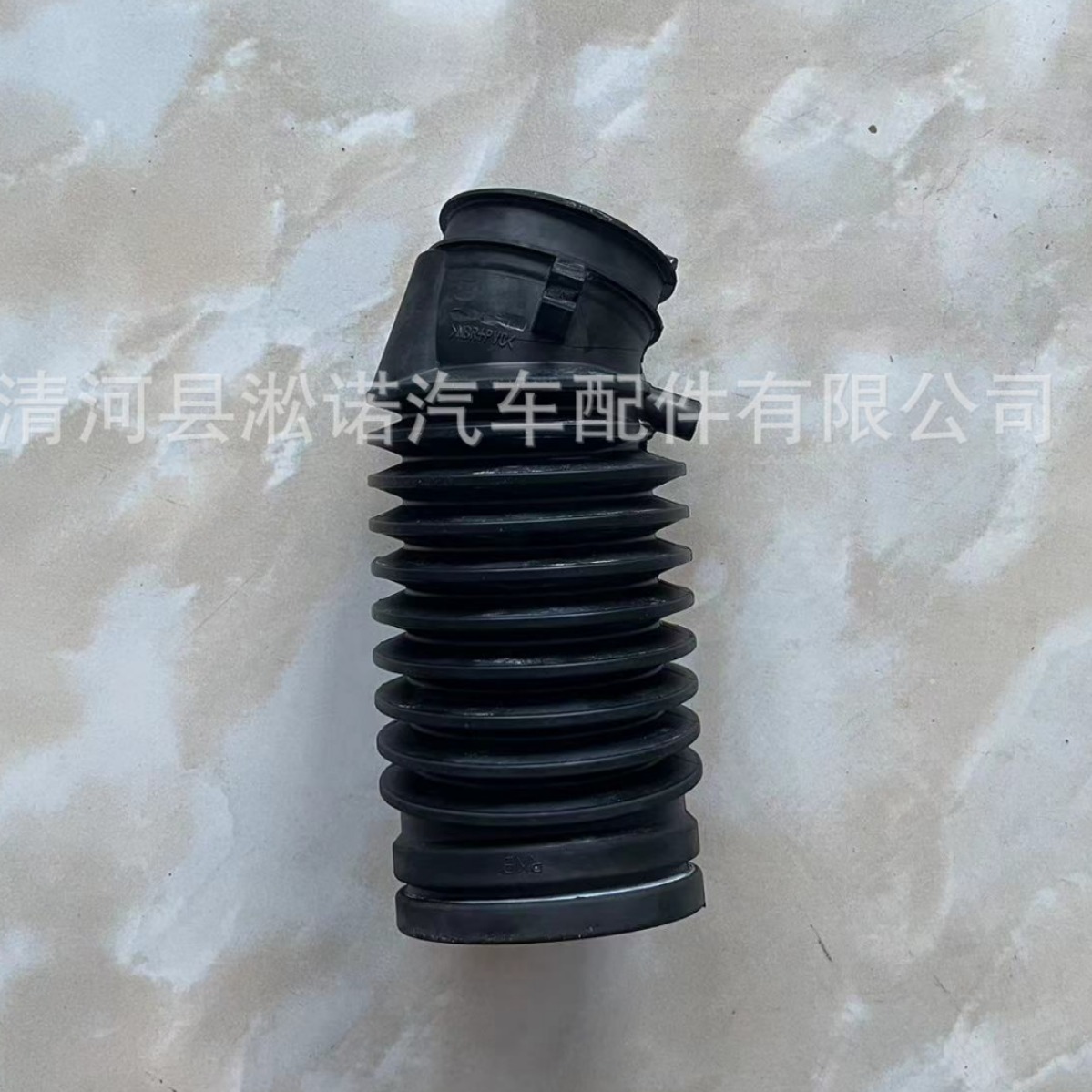 17228-RKB-000 is suitable for Honda air intake hose