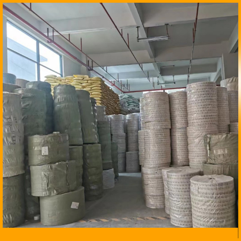 Factory Direct Sales from 1g to 1000g Mineral Desiccant for Clothing, Bags, Hardware, Toys, and Shoes to Prevent Moisture and Absorb Humidity