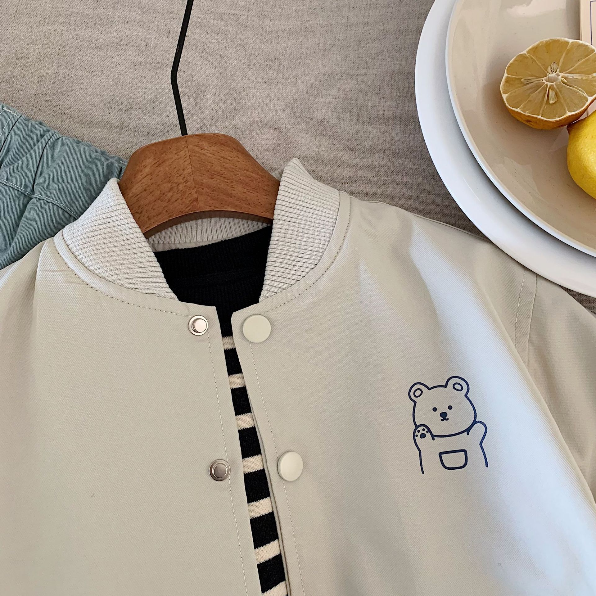 Children's Outwear Bangcheng 2025 Autum New Bear Cardigan for Boys and Girls Huzhou Woven Lining Kidsren's Jacket H0063